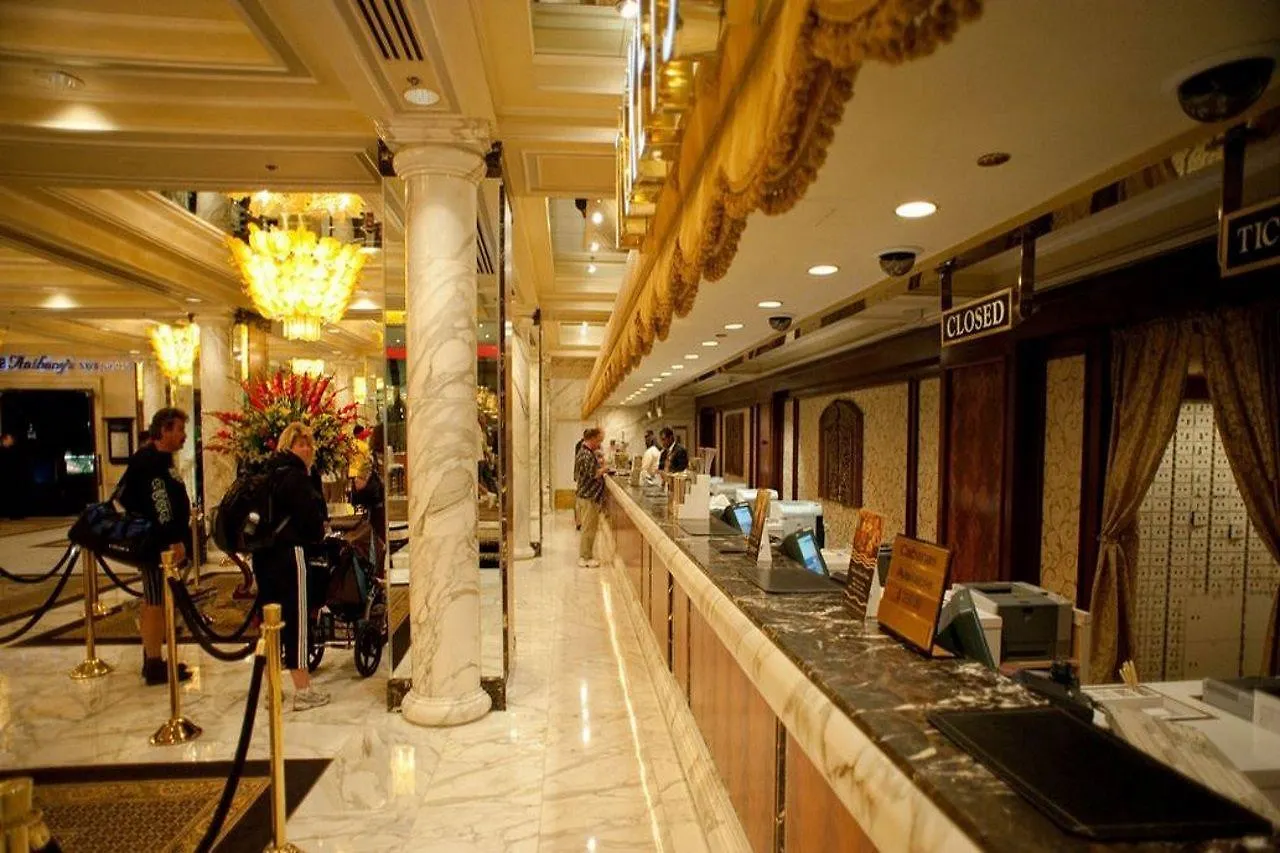 Golden Nugget Hotel & Casino Las Vegas