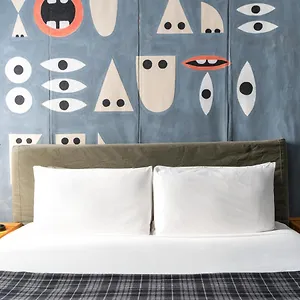 **** Hotel Ace USA